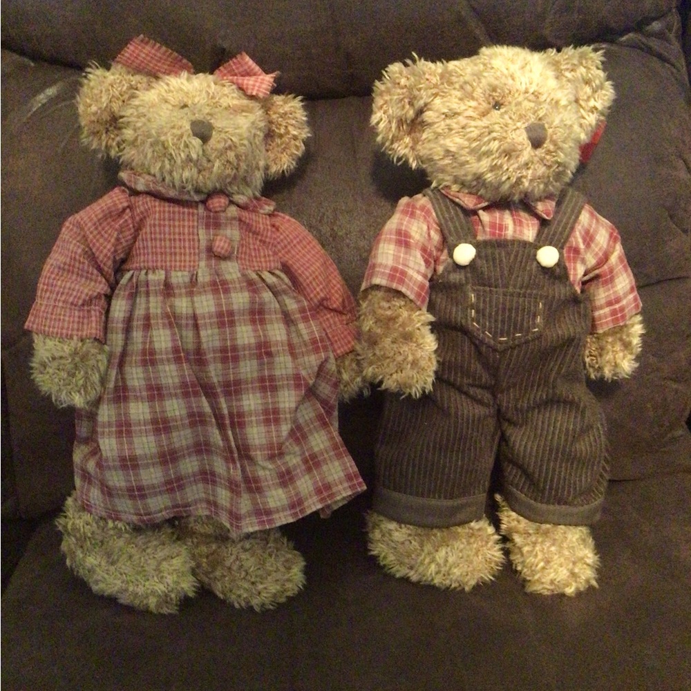 A set of two Russ Bears
